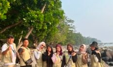 Pantai Tanjung Gading Punya Potensi Wisata, KKN UML Dorong Promosi dan Perhatian Infrastruktur